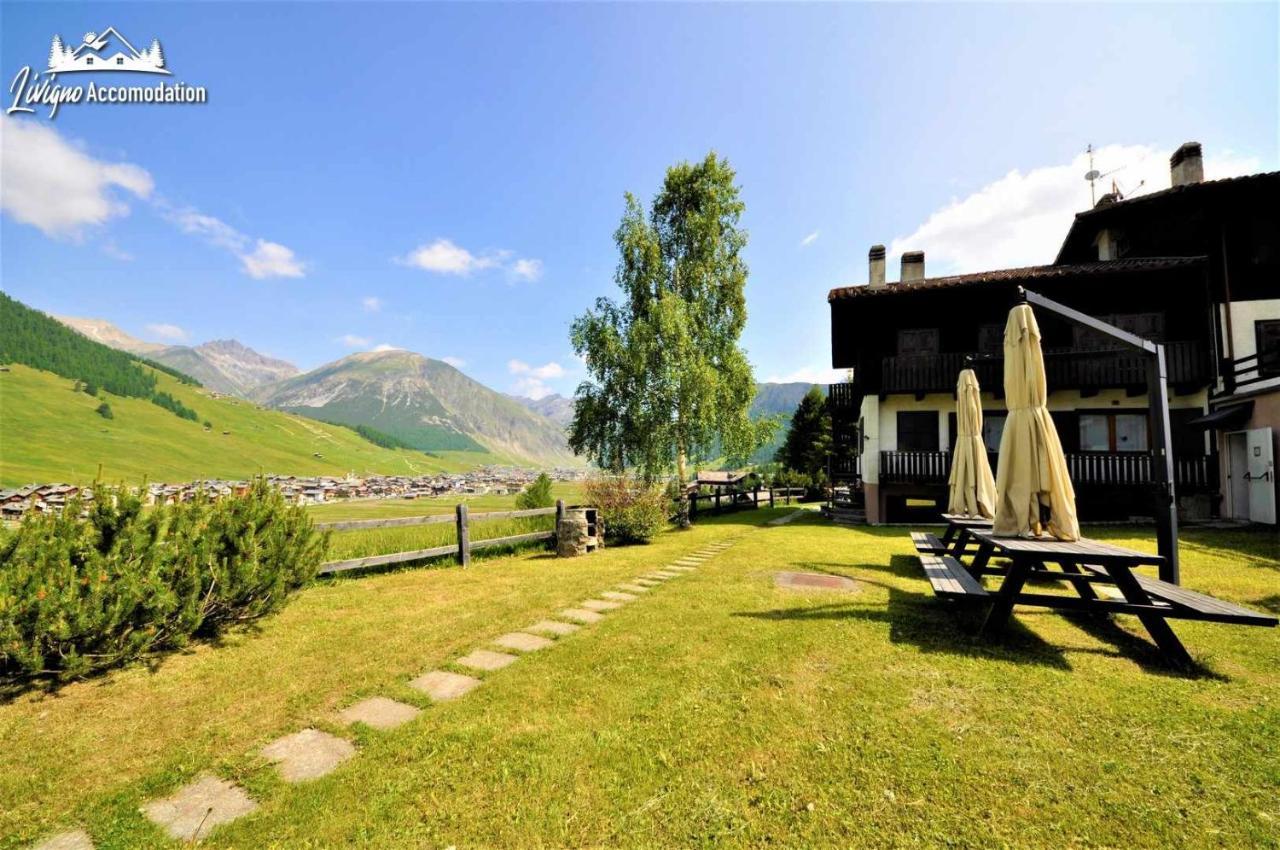 Chalet Rododendro Forest By Livigno Accomodation Exteriör bild