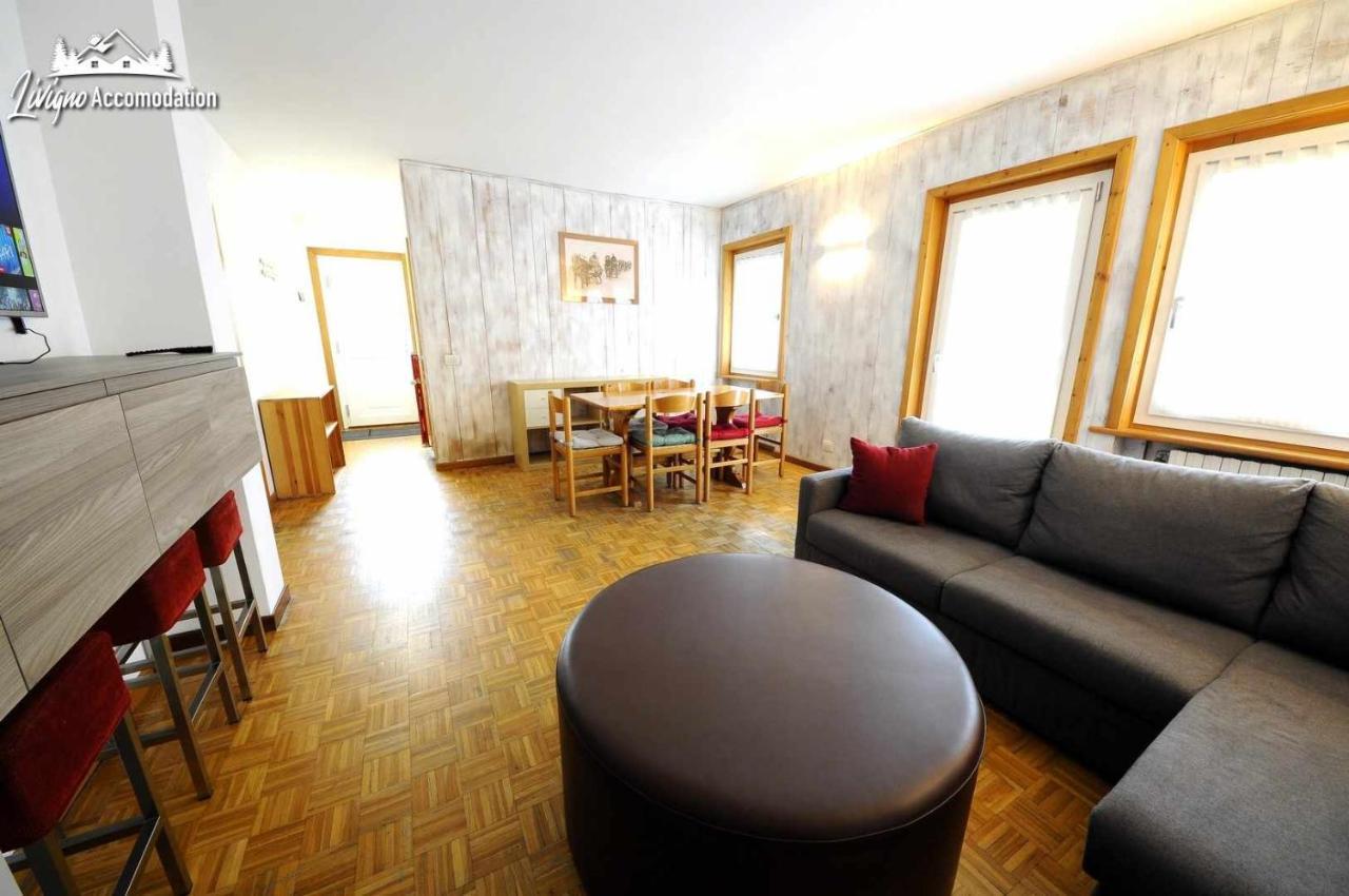 Chalet Rododendro Forest By Livigno Accomodation Exteriör bild