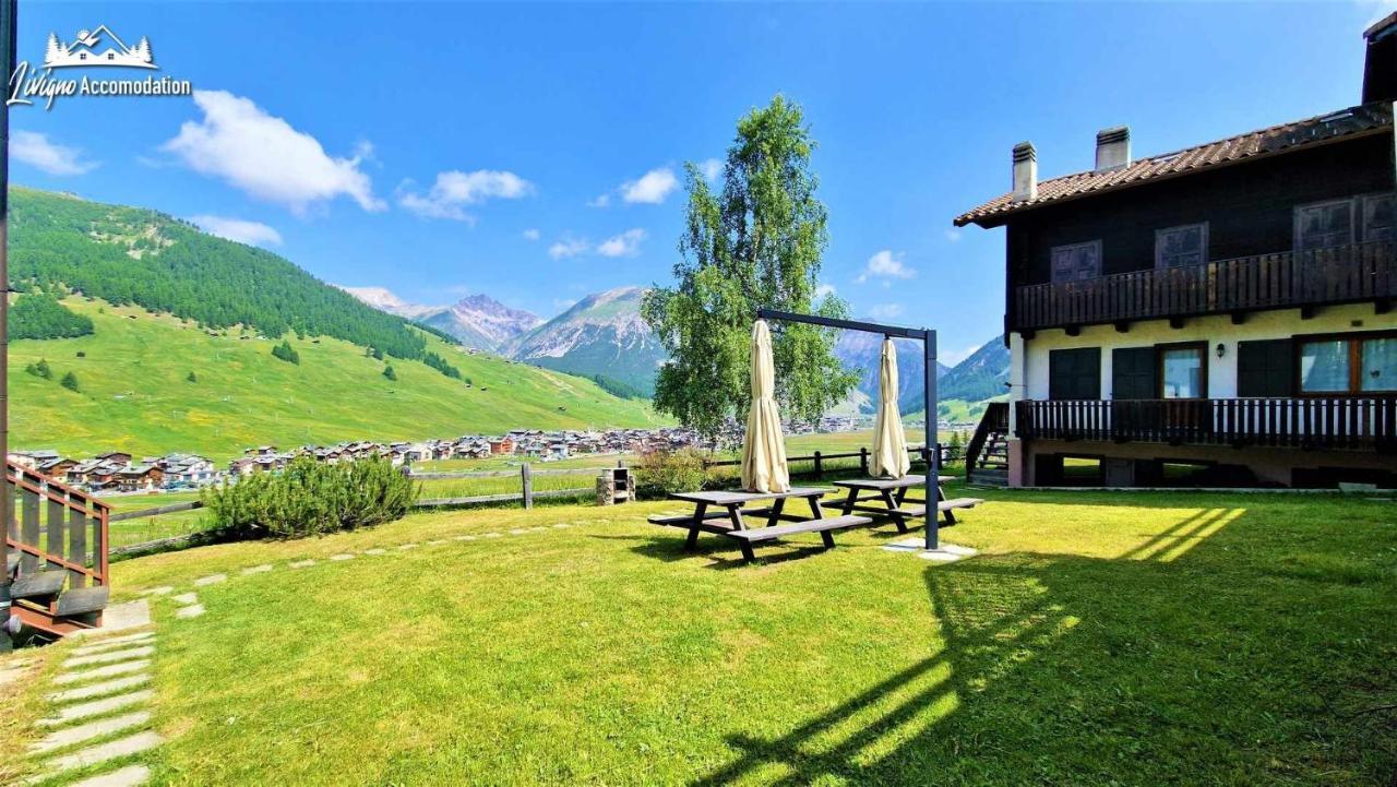 Chalet Rododendro Forest By Livigno Accomodation Exteriör bild