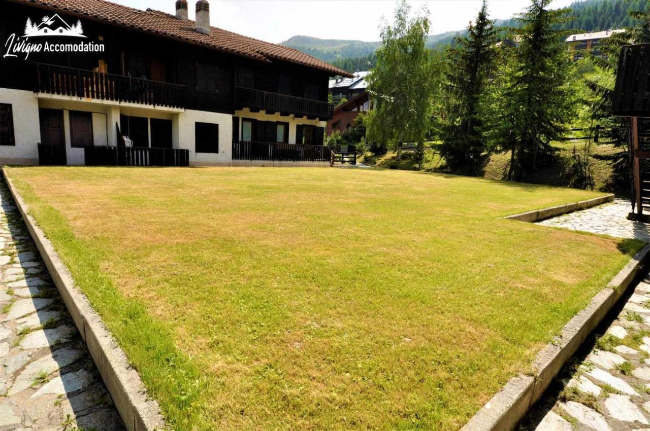 Chalet Rododendro Forest By Livigno Accomodation Exteriör bild