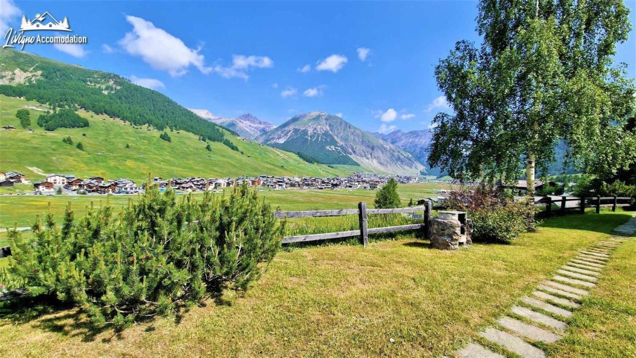 Chalet Rododendro Forest By Livigno Accomodation Exteriör bild