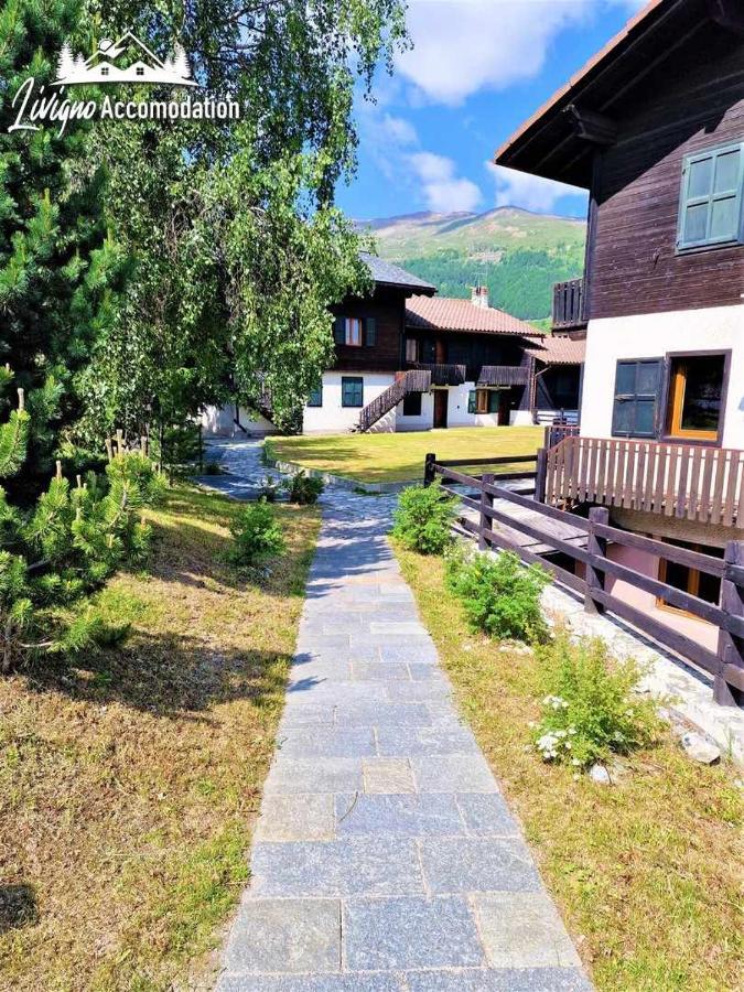 Chalet Rododendro Forest By Livigno Accomodation Exteriör bild