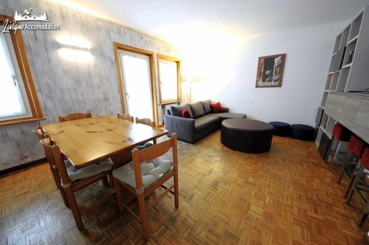 Chalet Rododendro Forest By Livigno Accomodation Exteriör bild